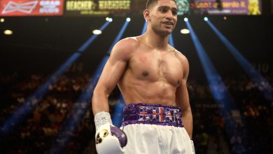 Amir Khan defeats Phil Lo Greco by TKO inside 40 seconds on return to the ring Amir Khan defeats Phil Lo Greco by TKO inside 40 seconds on return to the ring