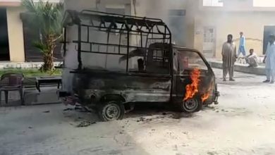 Suzuki caught fire while filling on gas station in Kahuta
