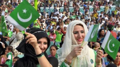 Overseas Pakistani catch election fever Overseas Pakistani catch election fever