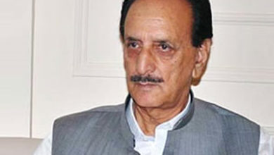 Raja Zaffar Ul Haq holds public meeting at the residence of late Khaleeq Ahmed Raja residence