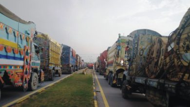 Rawalpindi; Traffic jam on Gt road Rawat due to negligence of motorway police