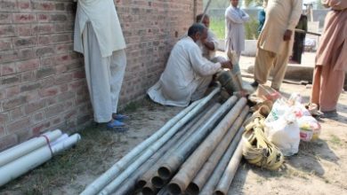 Kallar Syedan; The contractor for gas pipe line disappears leaving work halfway