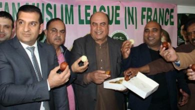 Overseas Pakistani celebrate release of Mian Nawaz Sharif and family Overseas Pakistani celebrate release of Mian Nawaz Sharif and family