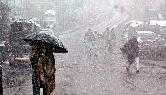 Kahuta; Heavy snowfall in Narr region brings large number of visiting tourist Kahuta; Heavy snowfall in Narr region brings large number of visiting tourist