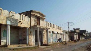 Bewal; Traders remove encroachment from their premises at Bewal bazaar