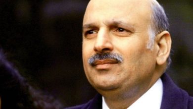 Kallar Syedan; PTI leaders protest at Governor Punjab Ch M Sarwar decision to ignore Tehsil Kallar Syedan for development funds