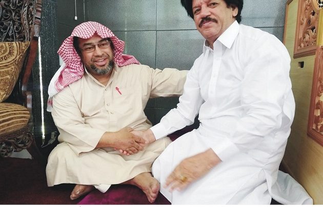 Kahuta; Dr M Arif Qureshi meets with Imam Ka’aba at Masjid Al Tariq