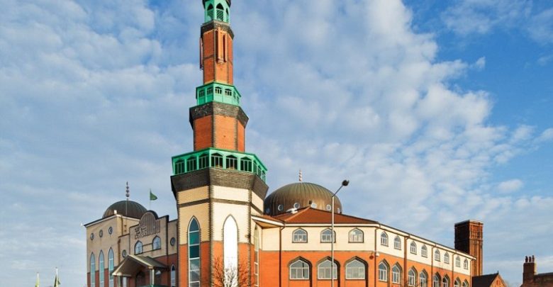 Birmingham; Police called in at Ghamkol Masjid after row between committee members Birmingham; Police called in at Ghamkol Masjid after row between committee members