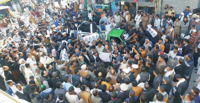 Kallar Syedan; Thousands protest against murder of ex Councillor Ch Waheed Anjum of Sahot in Kallar bazaar Kallar Syedan; Thousands protest against murder of ex Councillor Ch Waheed Anjum of Sahot in Kallar bazaar