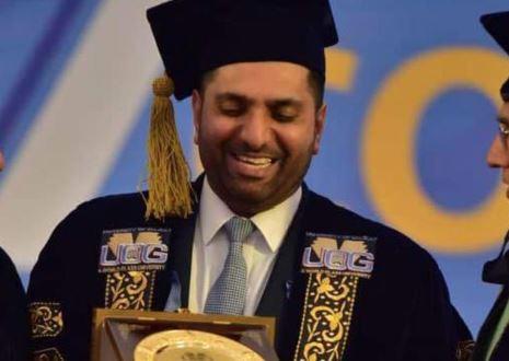 London: Lord Wajid Khan given honorary doctorate from University of Gujrat