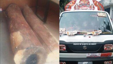 Kahuta: An employee fired from the forest department was caught stealing wood, the wood, the vehicle seized
