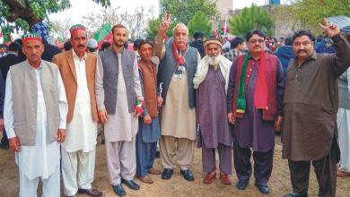 Kahuta: On the occasion of the appearance of Imran Khan, a large number of workers participated under the leadership of Raja Tariq Mehmood Murtaza and Raja Waheed Ahmed Khan.
