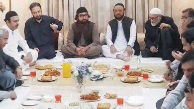 Kahuta: Golra Shareef Pir Syed Shams Uldin Shams Gillani guest at iftar party organised by Sahibzada Dr. Sajidur Rahman