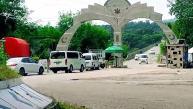 Chakswari, AJK: The gates of the Punjab Police installed on Mangla Bridge and Ali Baig Bridge should be removed