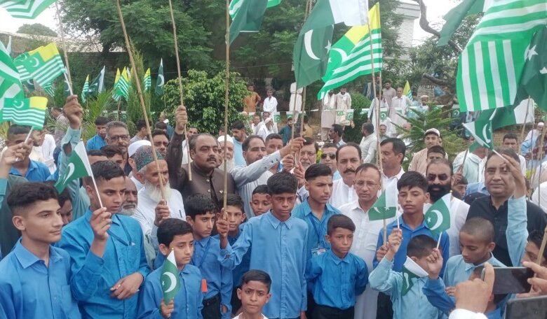 Chakswari, AJK: The 76th Independence Day of Pakistan celebrated at Salar Public Middle School, Faizpur Sharif