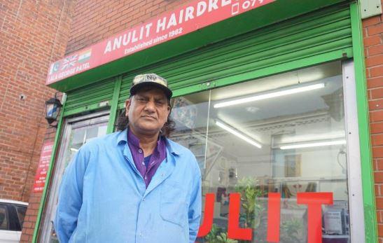 Blackburn: Tributes have been paid to Liaqat Mahmood, one of the longest-serving barbers in the region who has passed away.