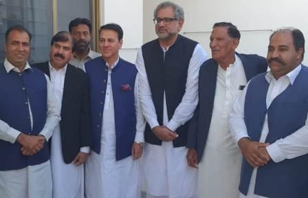 Kallar Syedan: “Former Prime Minister Shahid Khaqan Abbasi Declares He Won’t Contest Elections Against Muslim League-N”