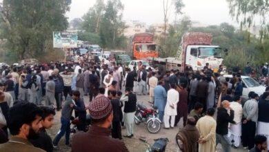 Kahuta: More than 10 children seriously injured in a collision between a bus and a school Suzuki van at Aari Syedan