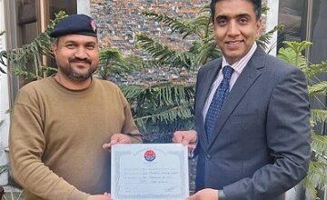 Kahuta: CPO Rawalpindi Appreciation Certificate reward to police officer from Thoa Khalsa