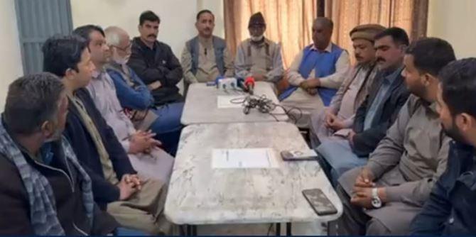 Kahuta: Emergency meeting of journalists, Strong condemnation of threats and misbehaviour to journalists.