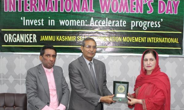 Chakswari, AJK: A seminar organized on the occasion of International Women’s Day at Mian Muhammad Bakhsh Library