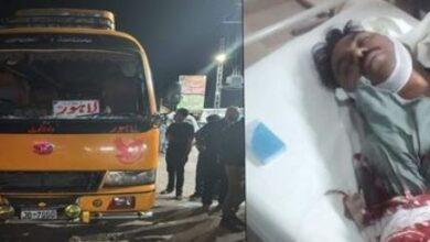Kahuta: A Bust travelling from Kashmir to Lahore attacked by armed gun men in area of Kahuta, One person dead