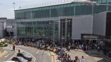 London; Major electricity cut stops Manchester Airport flights