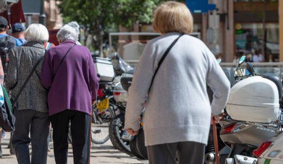 London: Departmental Errors Leave Widows Without State Pensions, Prompting Calls for Urgent Investigation