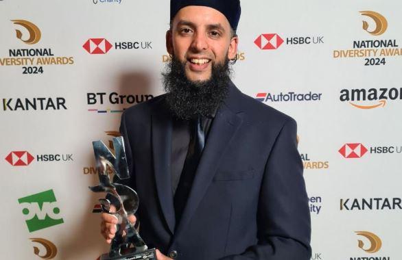 London: Nazim Ali Wins Positive Role Model Award at National Diversity Awards, Expresses Joy in Honor of Late Father