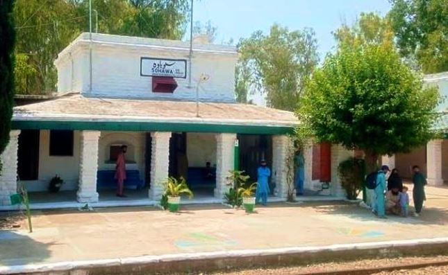 Gujar Khan: Tragic Accident at Sohawa Railway Station: Man Fatally Struck by Train While Crossing Tracks