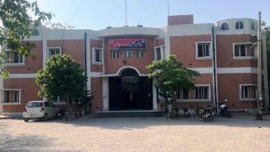 Rawat: Canadian Citizen of Pakistani Origin Robbed Outside Mall Plaza in Saddar