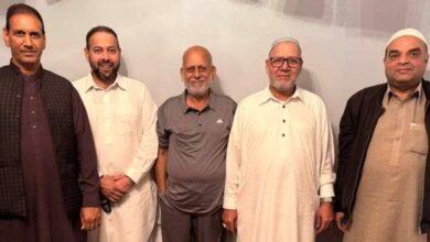 Blackburn: Dinner Hosted in Honor of Dr. Ladlay Hassan at the Residence of Ch. Muhammad Raheem