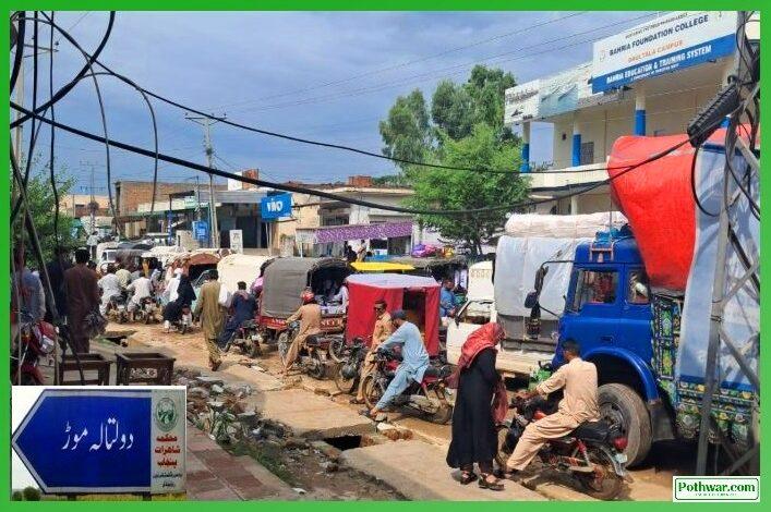 Gujar Khan: Severe Traffic Jam in Daultala as Slow Drainage Construction Adds to Citizens’ Woes