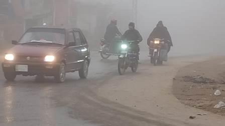 Gujar Khan: Dense Fog and Severe Cold Grip Bewal and Surrounding Areas, Visibility Drops to Zero