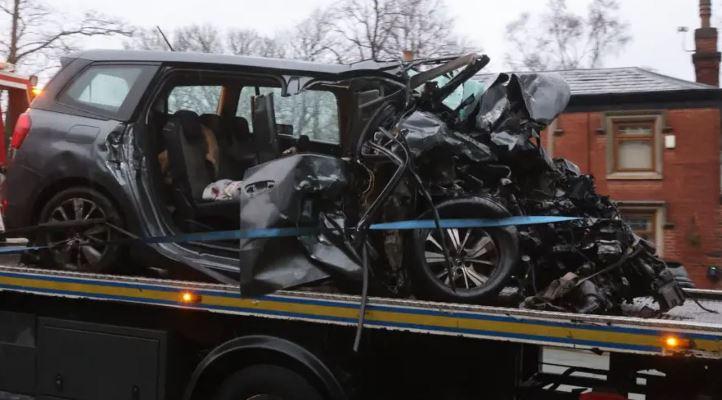 London: Four killed and five injured in head-on crash in Bolton