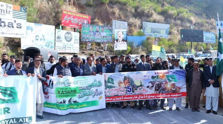 Kallar Syedan; Kashmir Solidarity Day Observed with Enthusiasm