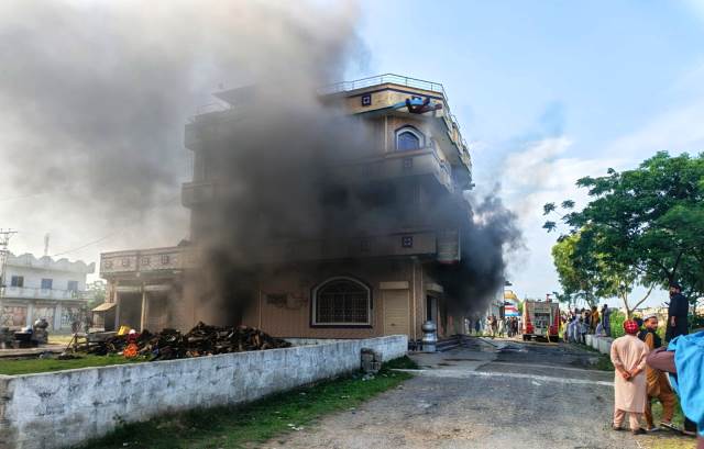 Kallar Syedan: Warehouse Fire at Cooking Centre Causes Losses Worth Millions