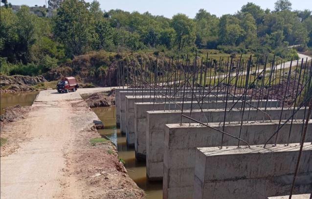 Kahuta; Bridge Construction Work Stalled for Over a Month in Manieeend