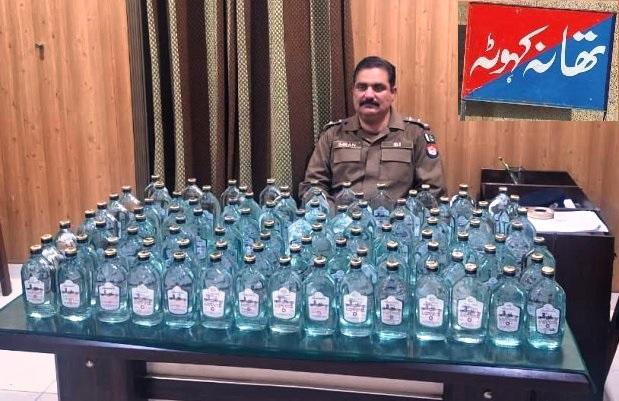 Kahuta Police Seize 200 Bottles of Liquor from Alto Car, Suspect Arrested Kahuta Police Seize 200 Bottles of Liquor from Alto Car, Suspect Arrested