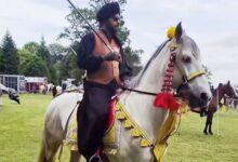 London: Spectacular Tent Pegging Competition Draws Riders in Luton