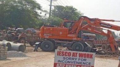 Gujar Khan: GT Road Service Roads Under Construction Gujar Khan: GT Road Service Roads Under Construction