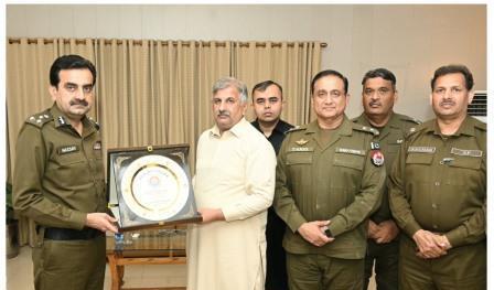 Rawalpindi Police Holds Farewell Ceremony for Transferred SPs Nasir Ali Khan and Saad Arshad