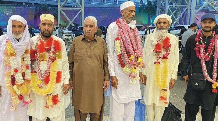 Kahuta; Al-Khalil Umrah Group Returns Home Under the Leadership of Sahibzada Muhammad Farid Kahuta; Al-Khalil Umrah Group Returns Home Under the Leadership of Sahibzada Muhammad Farid